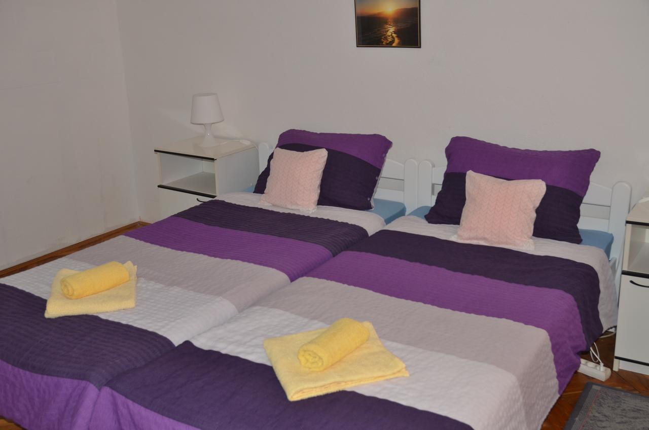 Rooms Mila Rezovac Εξωτερικό φωτογραφία