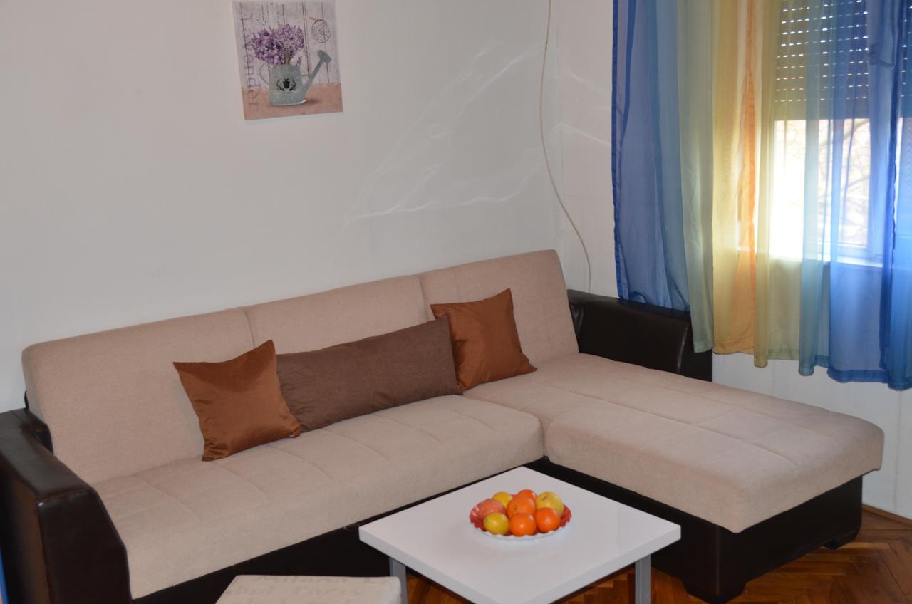 Rooms Mila Rezovac Εξωτερικό φωτογραφία